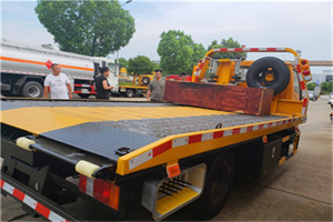 玉溪附近拖车电话号码服务